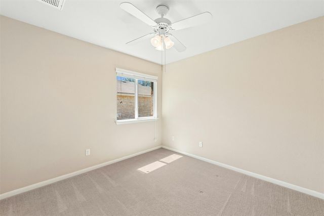 207 Wild Cat DR, Bastrop, TX 78602
