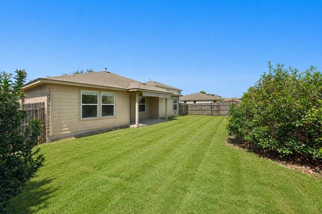 207 Wild Cat DR, Bastrop, TX 78602