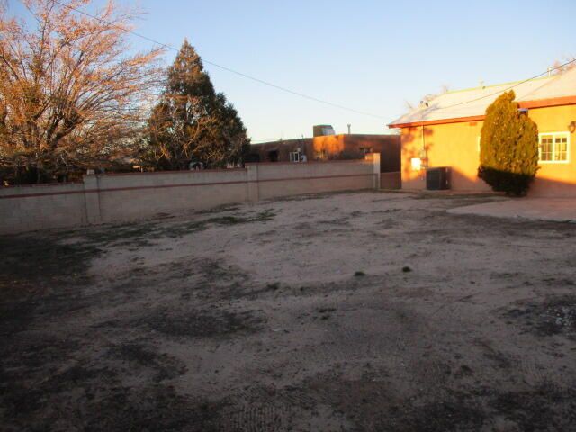 347 62nd Street NW, Albuquerque, NM 87105