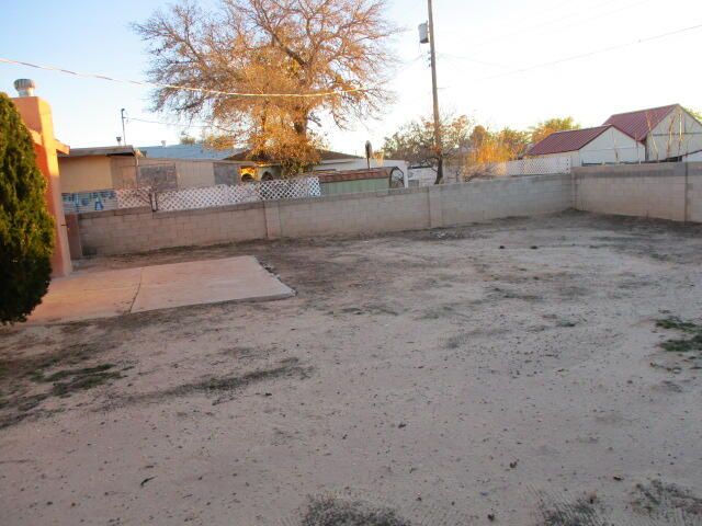 347 62nd Street NW, Albuquerque, NM 87105