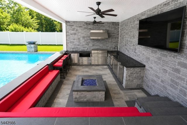 141 Coeyman Ave, Nutley Twp., NJ 07110
