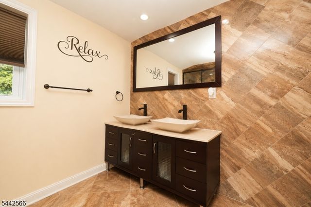 141 Coeyman Ave, Nutley Twp., NJ 07110