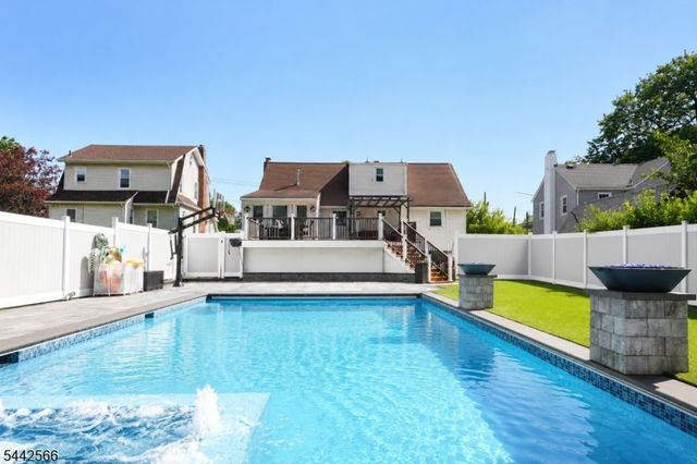 141 Coeyman Ave, Nutley Twp., NJ 07110
