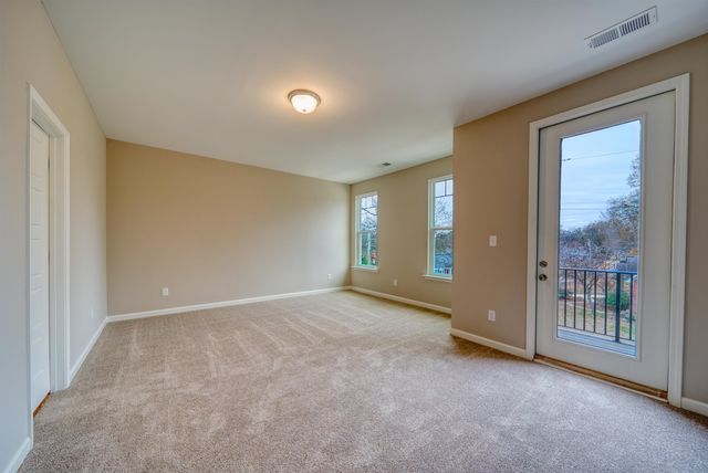 296 E WASHINGTON AVE, Covington, TN 38019