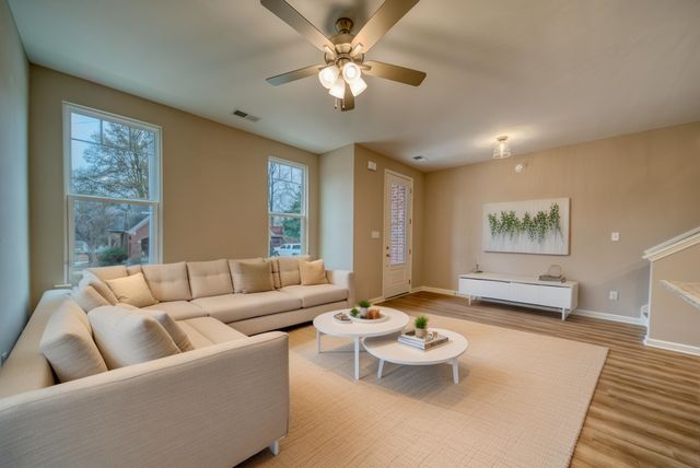 296 E WASHINGTON AVE, Covington, TN 38019