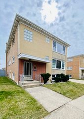8553 W Foster Avenue 1, Chicago, IL 60656