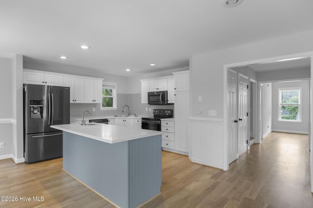8915 Shipwatch Drive, Wilmington, NC 28412