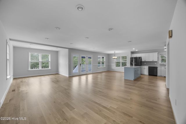 8915 Shipwatch Drive, Wilmington, NC 28412