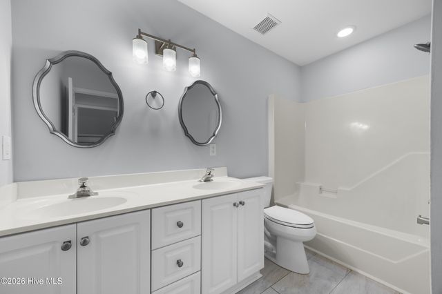 8915 Shipwatch Drive, Wilmington, NC 28412
