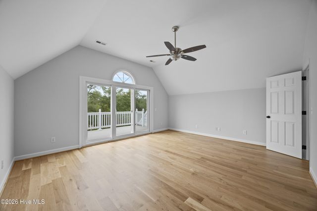 8915 Shipwatch Drive, Wilmington, NC 28412