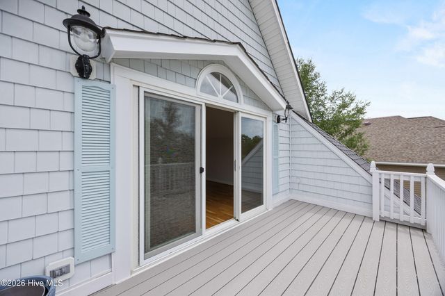 8915 Shipwatch Drive, Wilmington, NC 28412