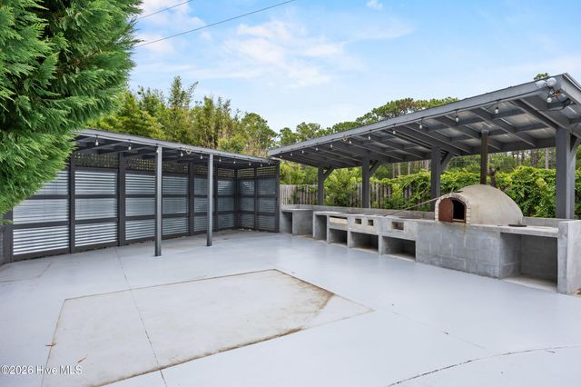 8915 Shipwatch Drive, Wilmington, NC 28412