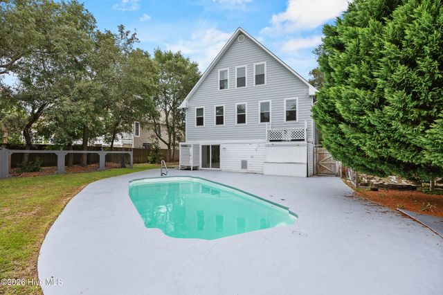 8915 Shipwatch Drive, Wilmington, NC 28412