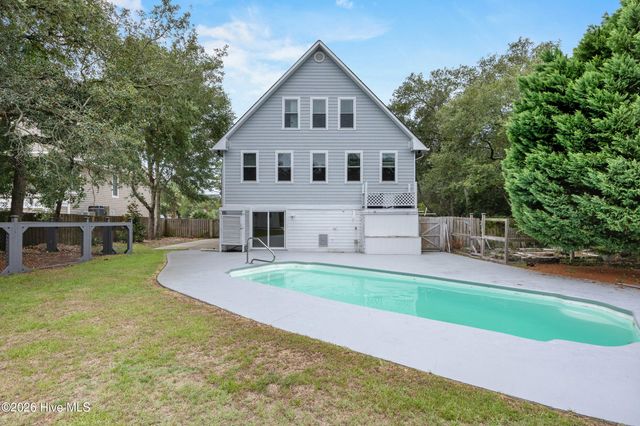 8915 Shipwatch Drive, Wilmington, NC 28412