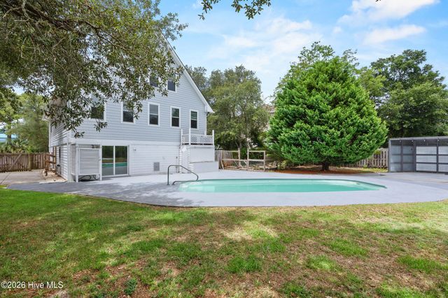 8915 Shipwatch Drive, Wilmington, NC 28412