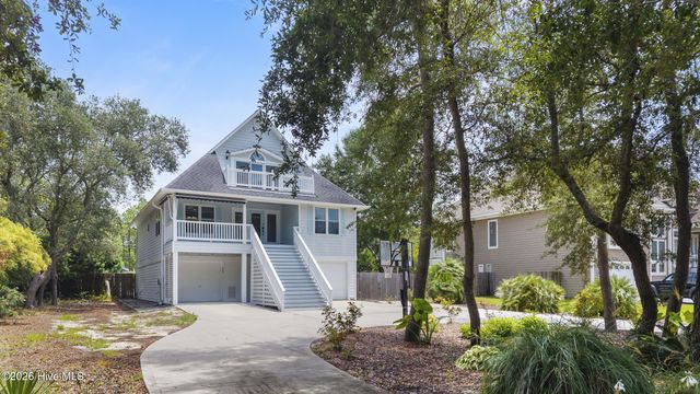 8915 Shipwatch Drive, Wilmington, NC 28412