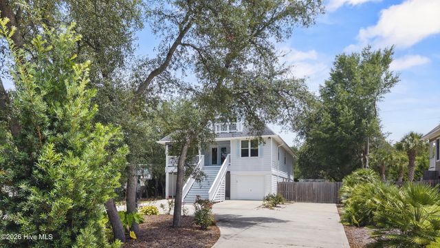 8915 Shipwatch Drive, Wilmington, NC 28412