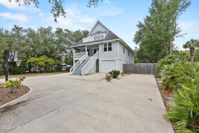 8915 Shipwatch Drive, Wilmington, NC 28412