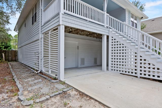 8915 Shipwatch Drive, Wilmington, NC 28412
