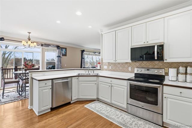 4337 Meadowbrook Court, Grand Blanc, MI 48439