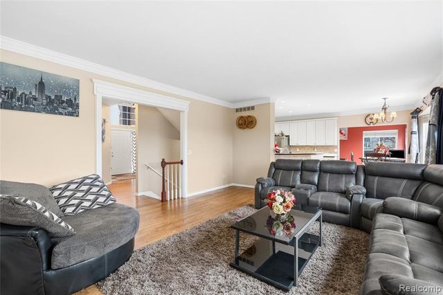 4337 Meadowbrook Court, Grand Blanc, MI 48439