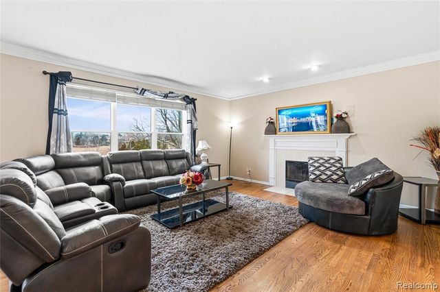 4337 Meadowbrook Court, Grand Blanc, MI 48439