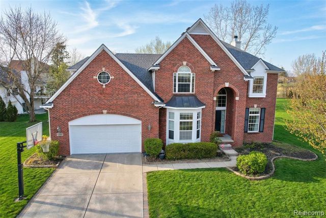 4337 Meadowbrook Court, Grand Blanc, MI 48439