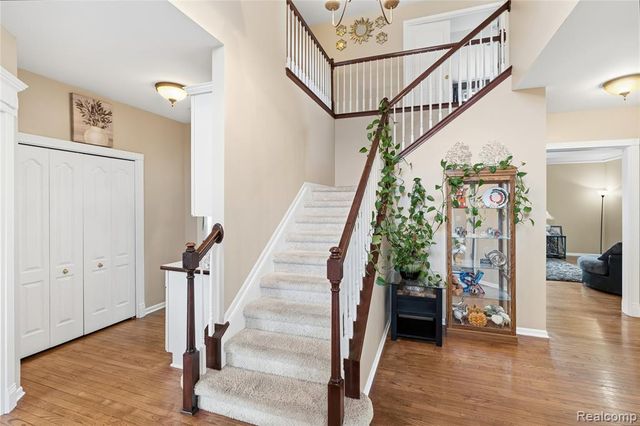 4337 Meadowbrook Court, Grand Blanc, MI 48439