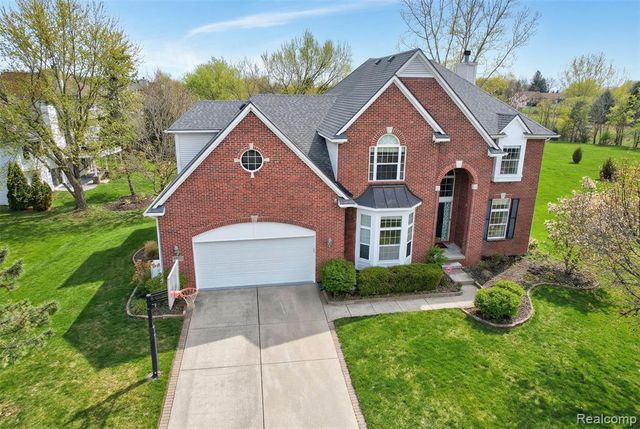 4337 Meadowbrook Court, Grand Blanc, MI 48439