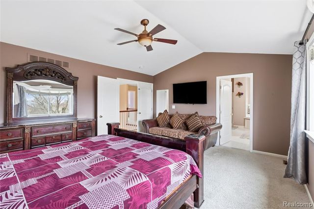 4337 Meadowbrook Court, Grand Blanc, MI 48439