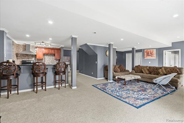 4337 Meadowbrook Court, Grand Blanc, MI 48439