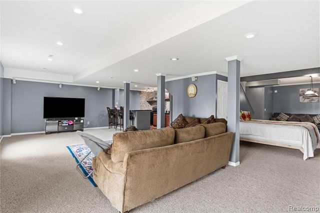 4337 Meadowbrook Court, Grand Blanc, MI 48439