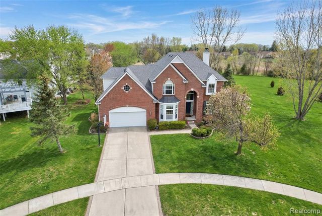 4337 Meadowbrook Court, Grand Blanc, MI 48439