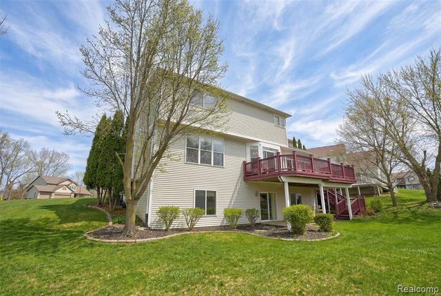 4337 Meadowbrook Court, Grand Blanc, MI 48439