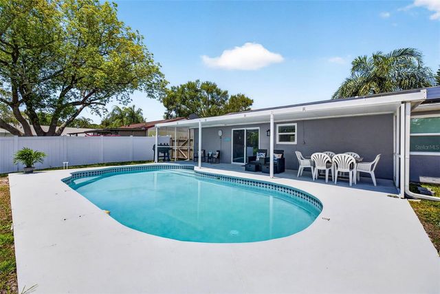 619 TIMBER BAY CIRCLE E, Oldsmar, FL 34677