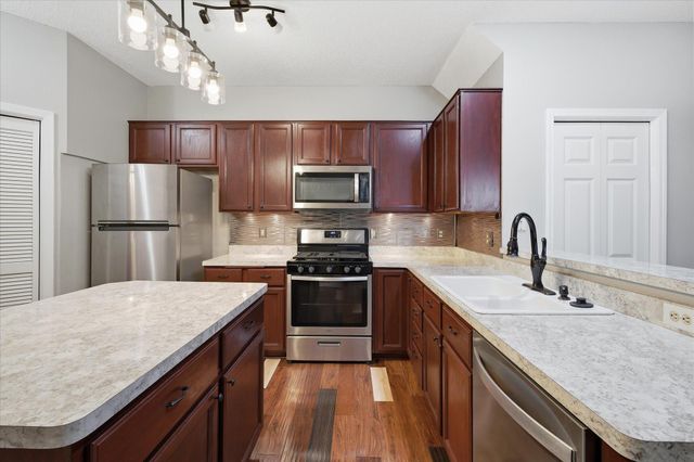 18902 96th Place N, Maple Grove, MN 55311