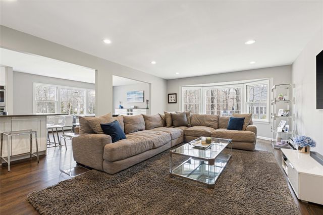 19 Brandon Drive, Mount Kisco, NY 10549