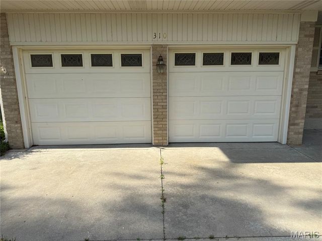 310 Powers Avenue, Sikeston, MO 63801