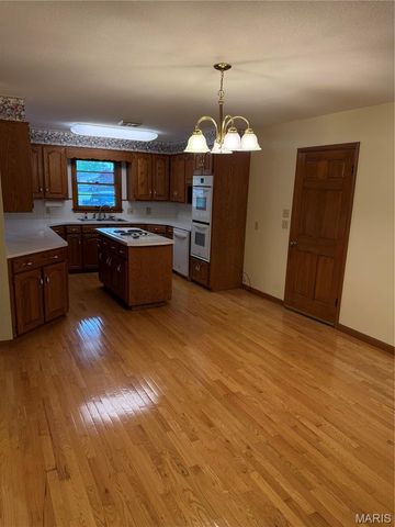 310 Powers Avenue, Sikeston, MO 63801