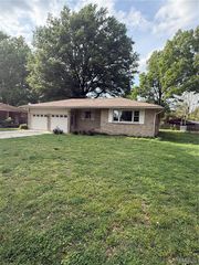 310 Powers Avenue, Sikeston, MO 63801