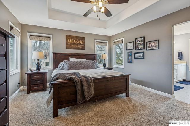 2005 S 182nd Avenue Circle, Omaha, NE 68130