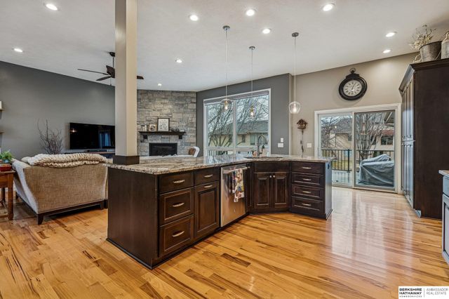 2005 S 182nd Avenue Circle, Omaha, NE 68130