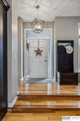 2005 S 182nd Avenue Circle, Omaha, NE 68130