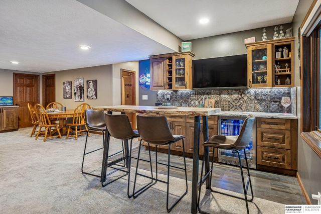 2005 S 182nd Avenue Circle, Omaha, NE 68130