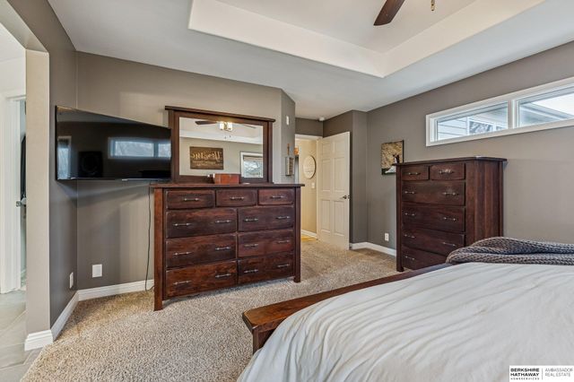 2005 S 182nd Avenue Circle, Omaha, NE 68130