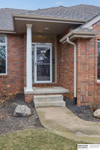 2005 S 182nd Avenue Circle, Omaha, NE 68130