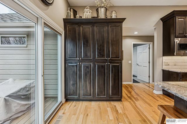 2005 S 182nd Avenue Circle, Omaha, NE 68130