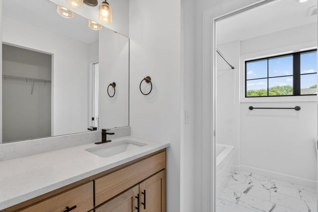 12989 Bauer Dr N, Champlin, MN 55316