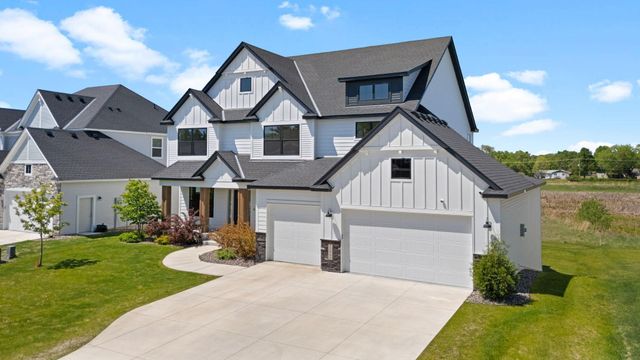 12989 Bauer Dr N, Champlin, MN 55316