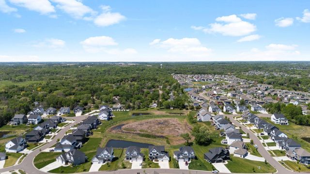 12989 Bauer Dr N, Champlin, MN 55316
